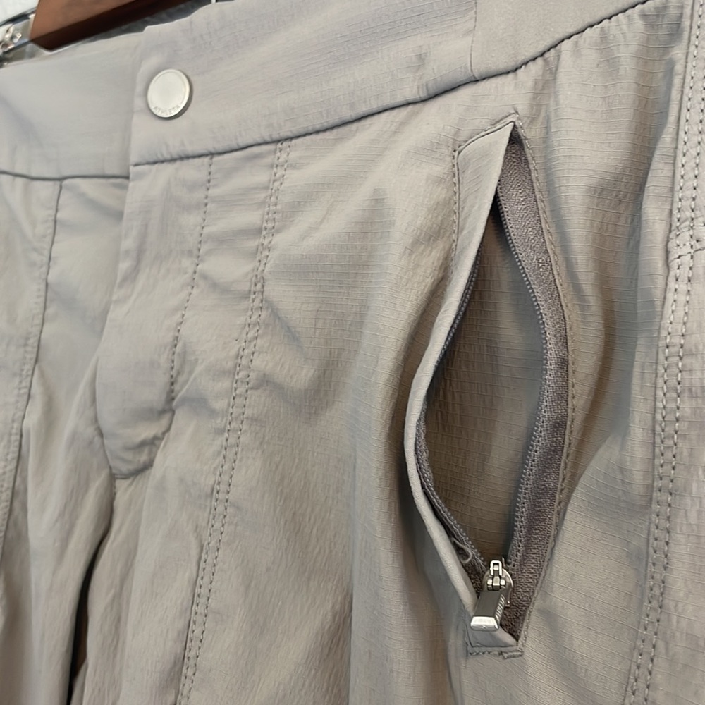 Athleta Light Weight Active Capris - image 3